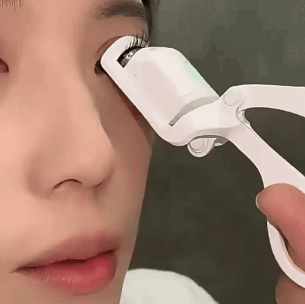 Portable Heated Eyelash Curler – Rechargeable Electric Lash Styling Tool - Image 2